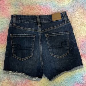 Brand New Size 2 Curvy High Rise NE(X)T Level Stretch American Eagle Short
